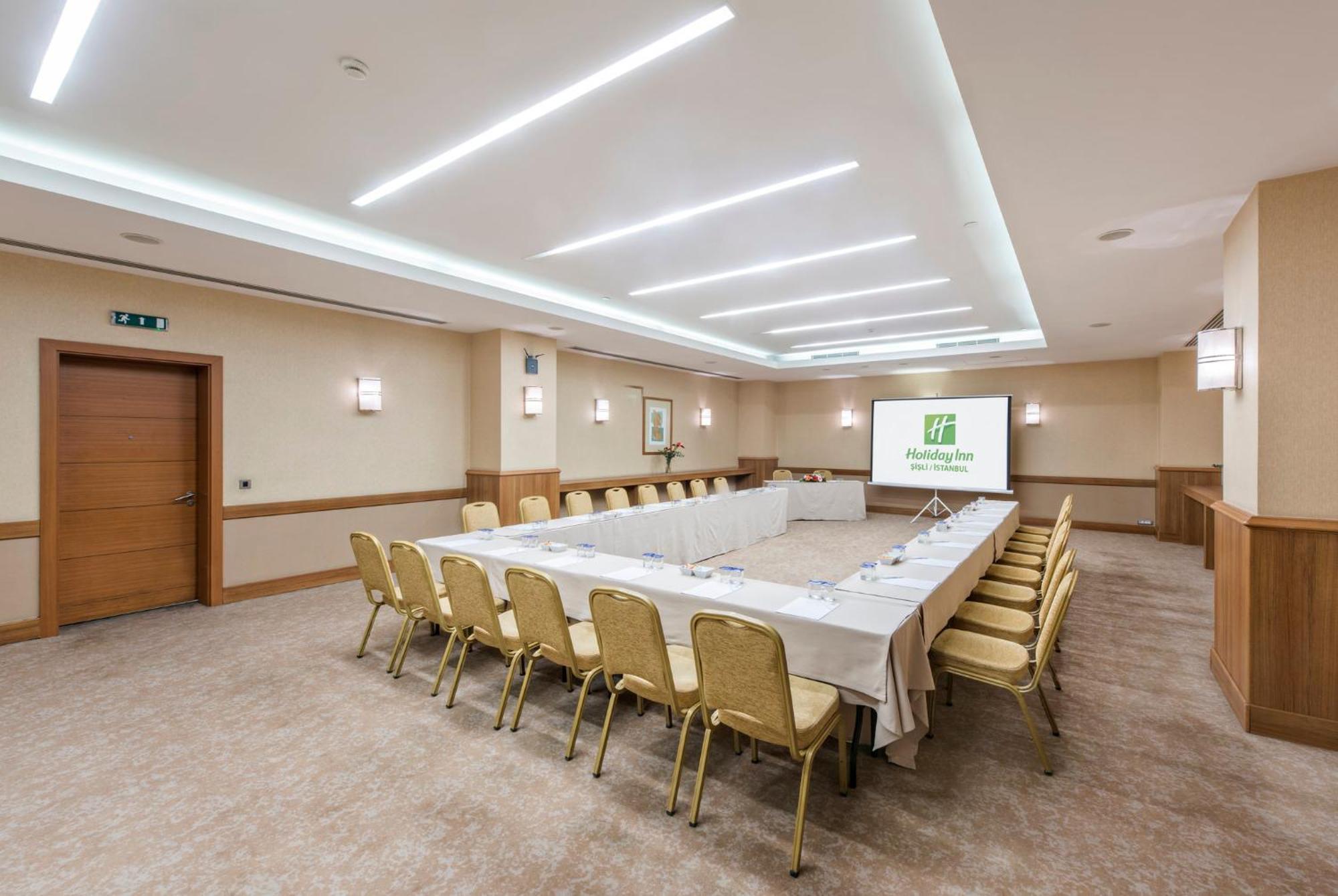 Holiday Inn Sisli By Ihg Istanbul Exterior foto